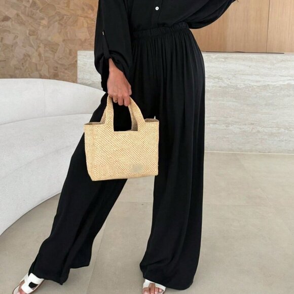 Black Casual Women's Front Button Loose Shirt & Pants Set - Picture 4 of 6